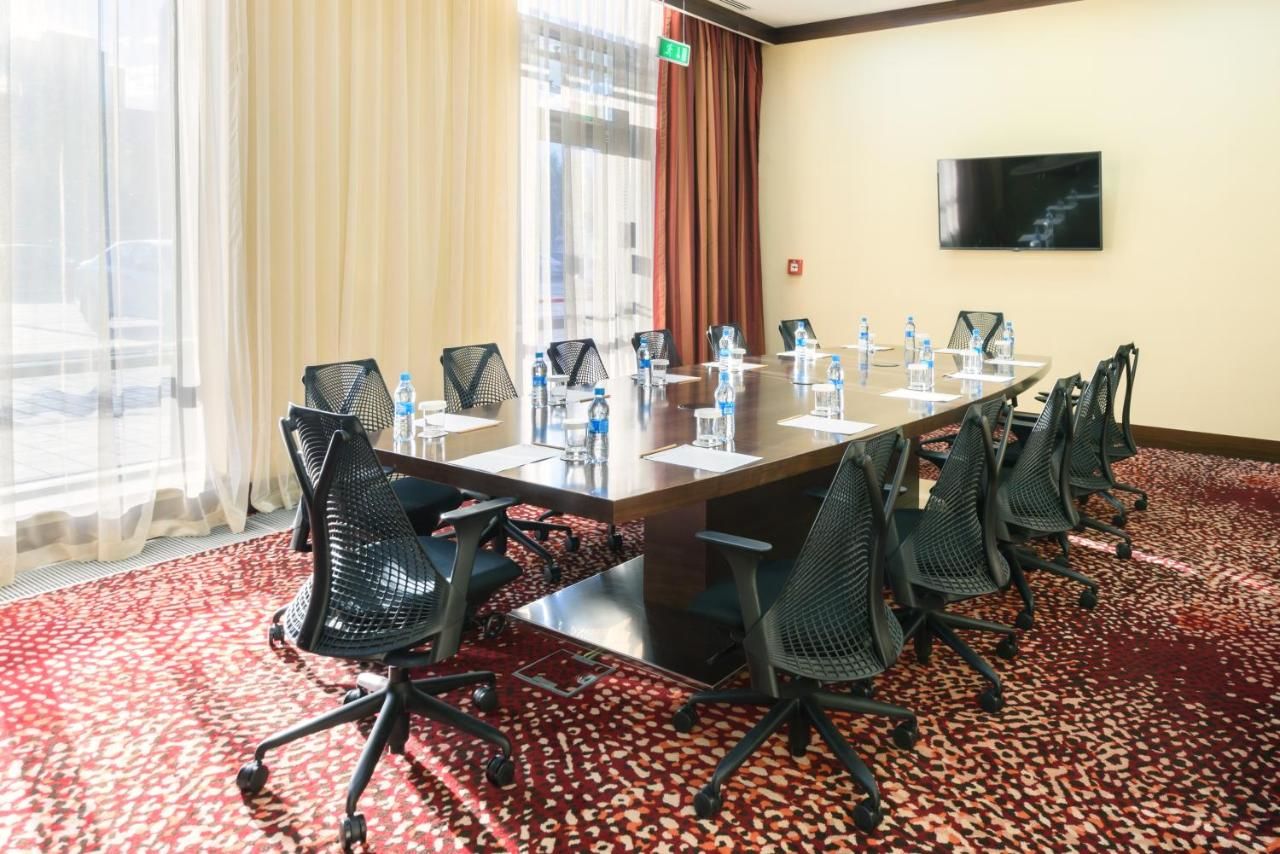 Отель Hilton Garden Inn Astana Нур-Султан-38